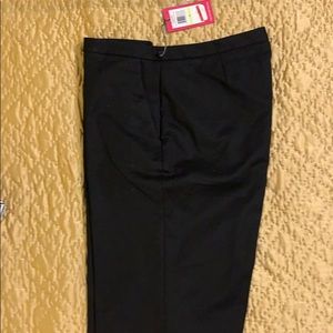 Black Vince Camuto shorts w/ tags